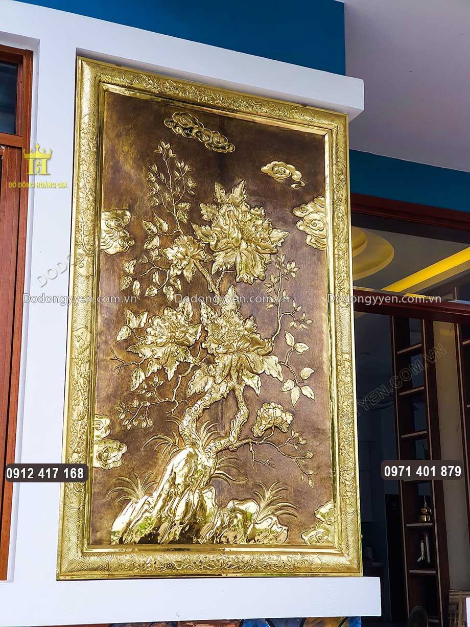 Tranh đồng Hoa Ph&ugrave; Dung biểu tượng của m&ugrave;a Thu